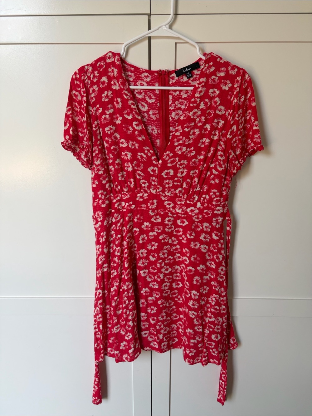 Lulu’s Red Floral V-Neck Mini Dress